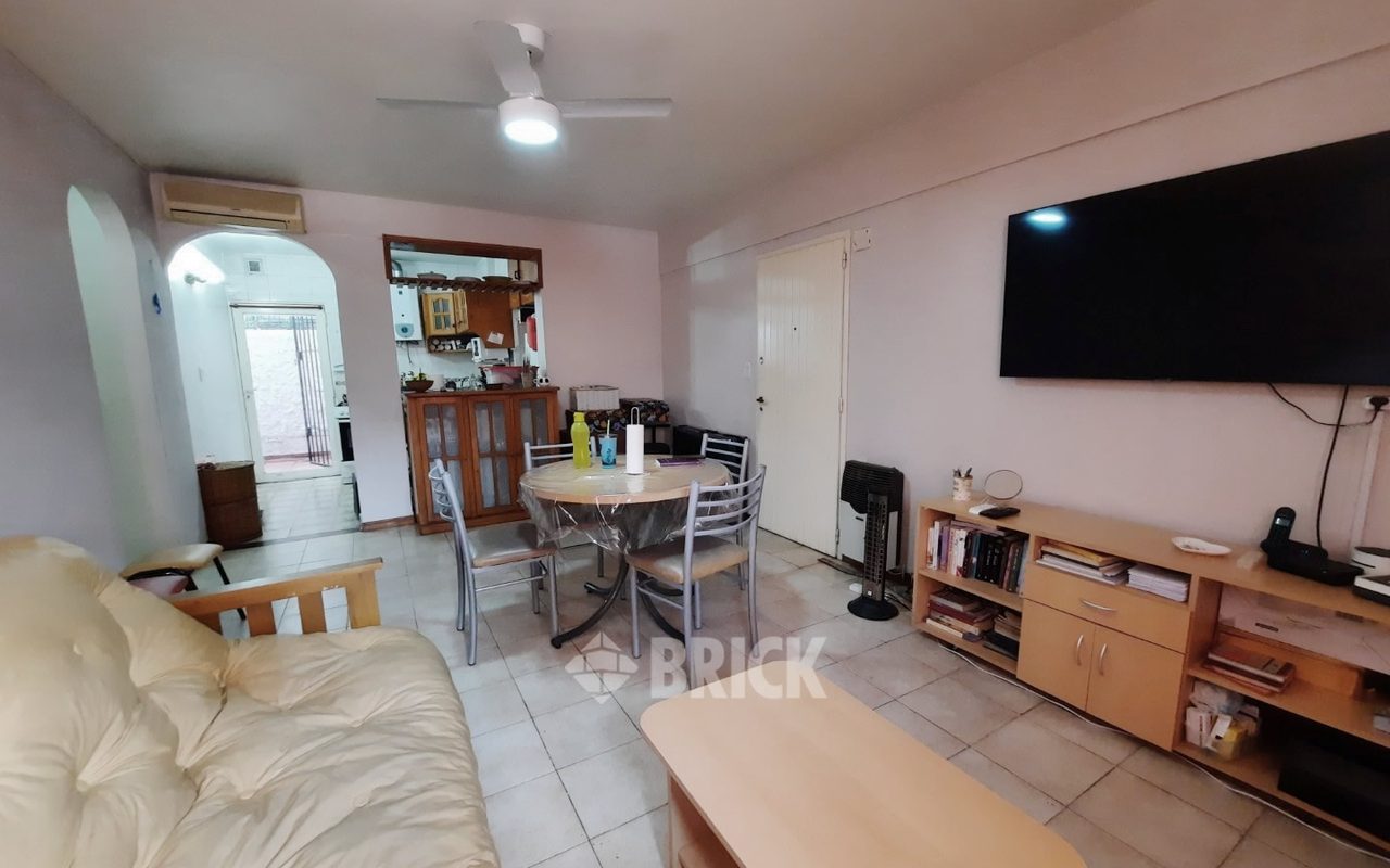 IRIGOYEN, GOBERNADOR al 400 Piso PB 4