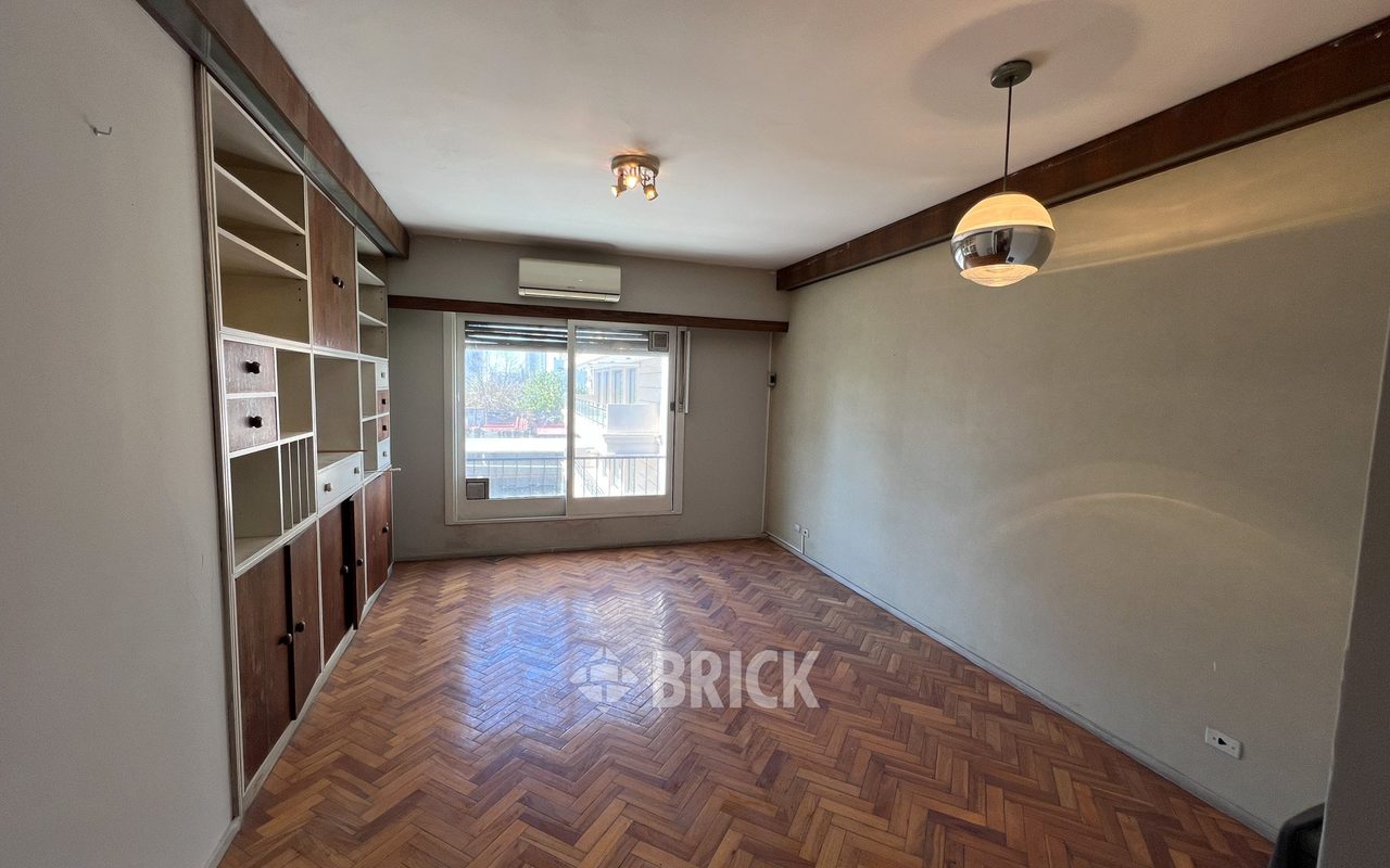 ALVAREZ, DONATO, T. GRAL. al 300 Piso 5 1