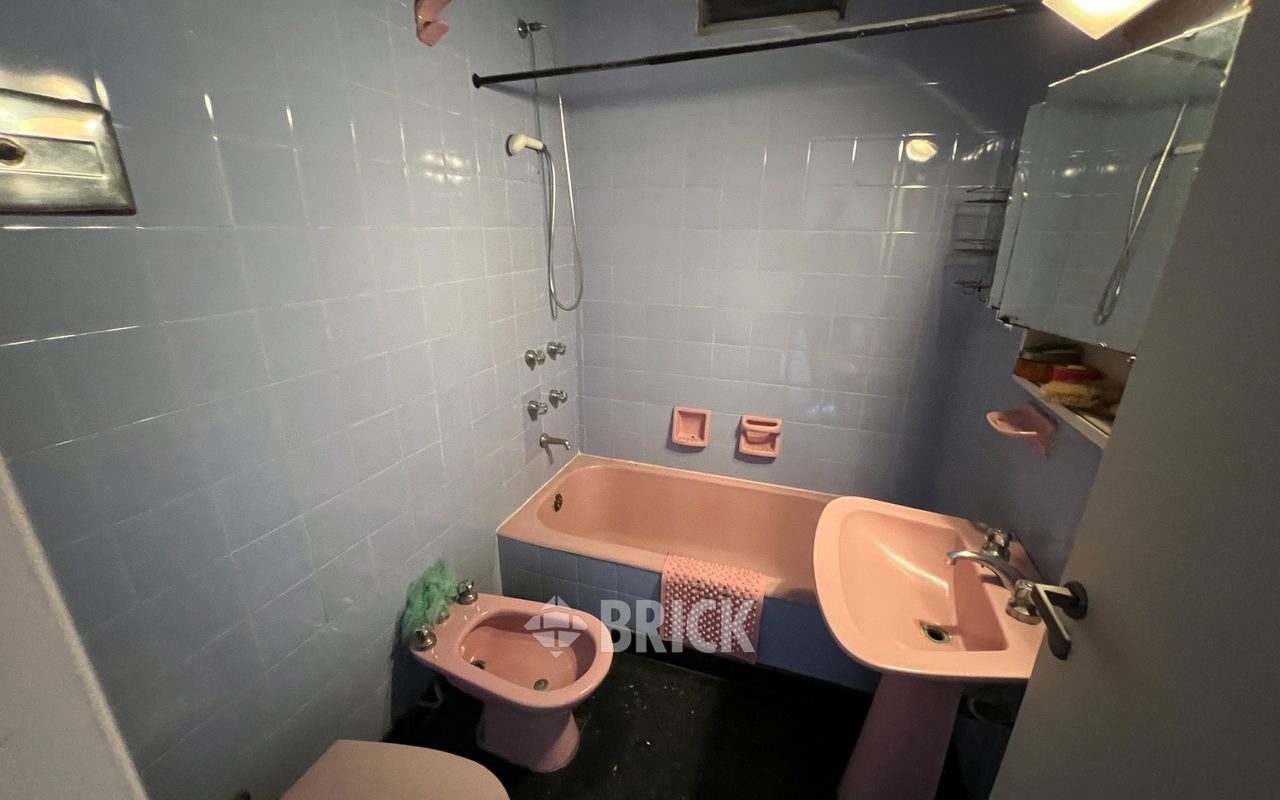 ALVAREZ, DONATO, T. GRAL. al 300 Piso 5 12