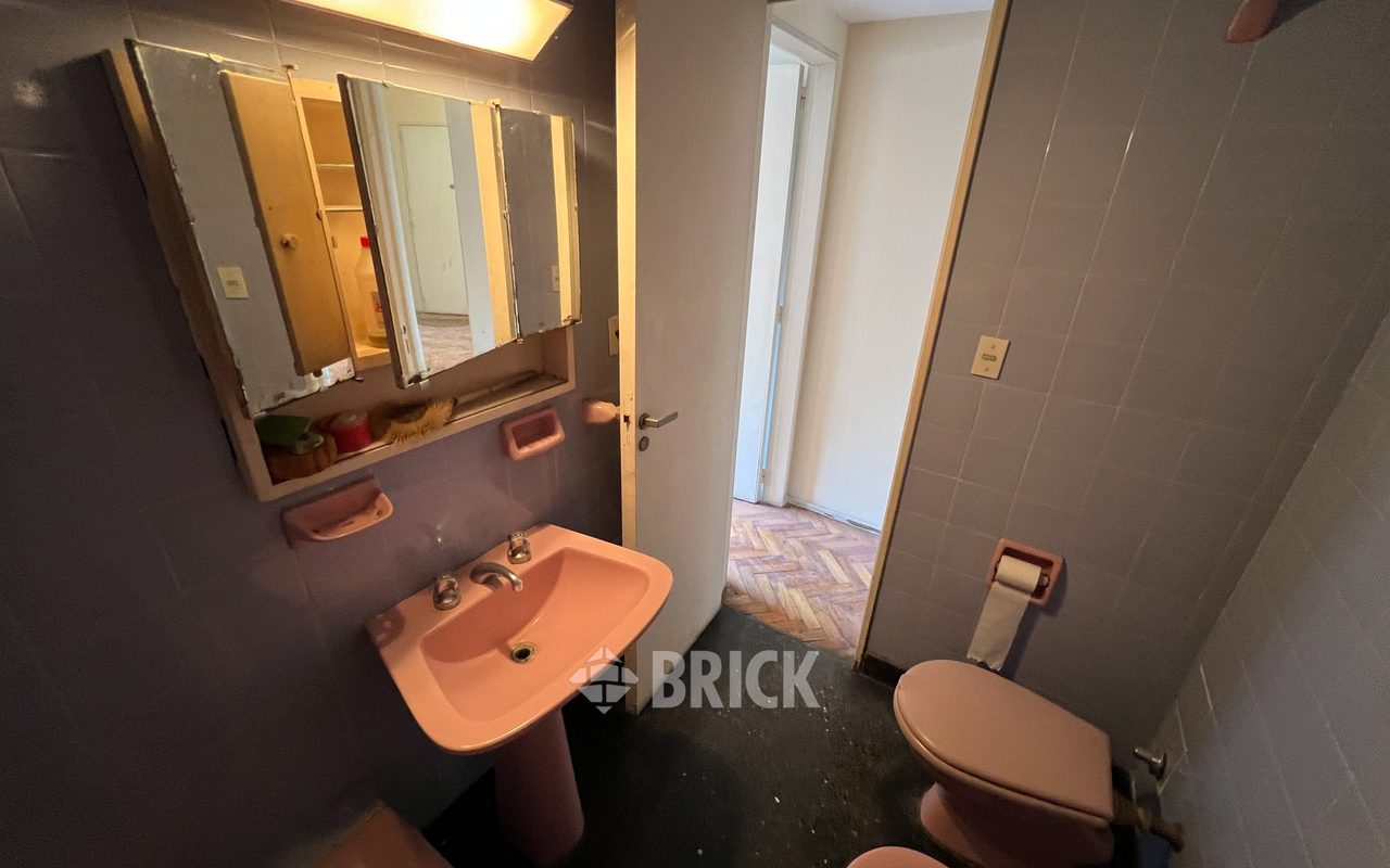 ALVAREZ, DONATO, T. GRAL. al 300 Piso 5 13