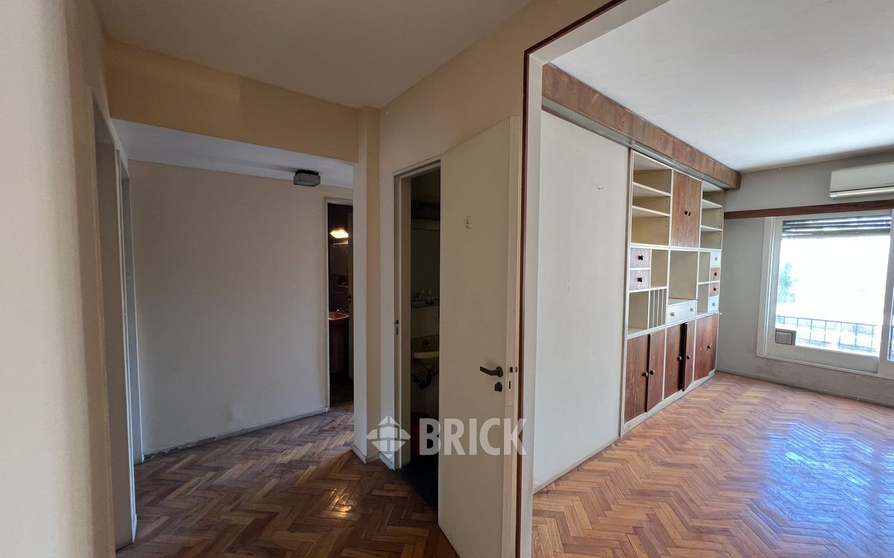 ALVAREZ, DONATO, T. GRAL. al 300 Piso 5 5