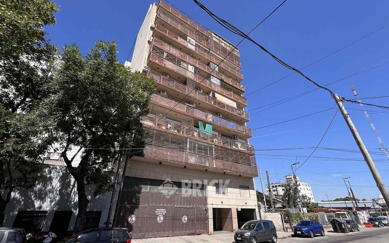 GARCIA, TEODORO al 3900 Piso 3 13