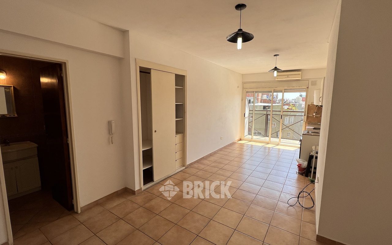 GARCIA, TEODORO al 3900 Piso 3 4