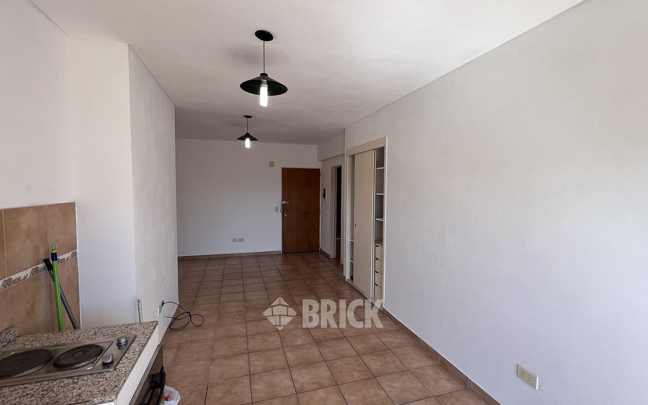 GARCIA, TEODORO al 3900 Piso 3 8