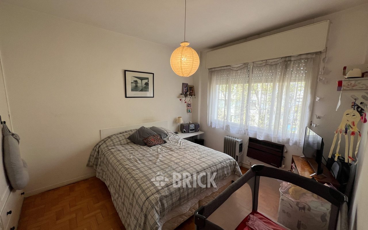 THAMES al 2100 Piso 5 8