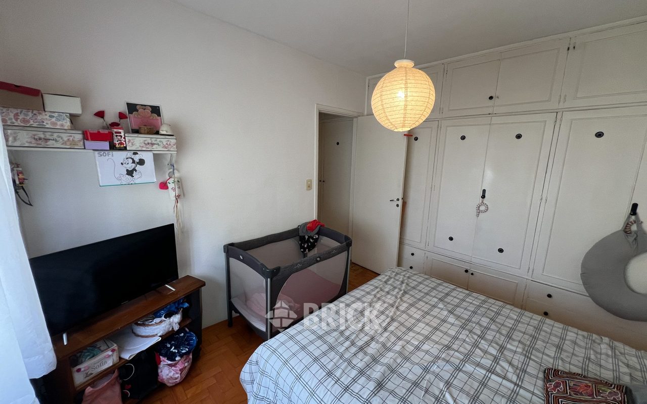 THAMES al 2100 Piso 5 9