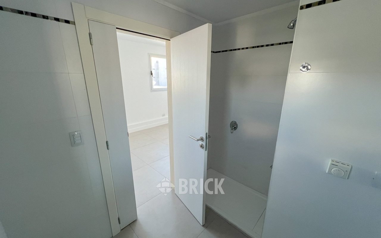 BOGOTA al 1600 Piso 5 15