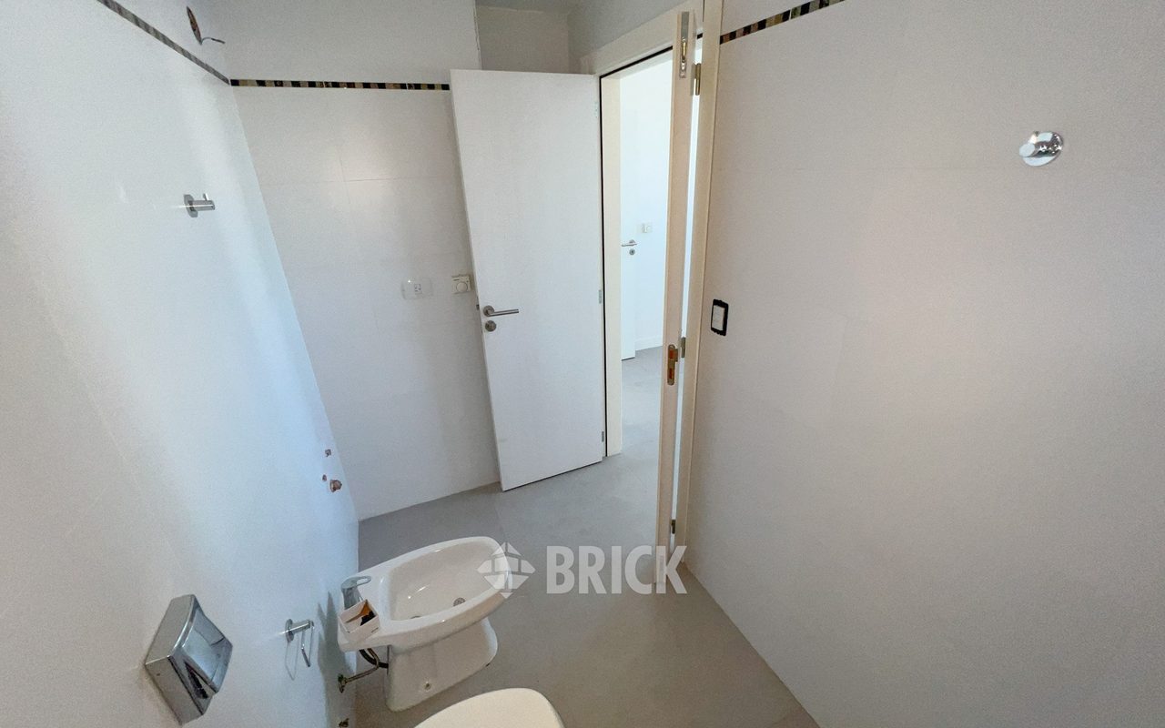 BOGOTA al 1600 Piso 5 20