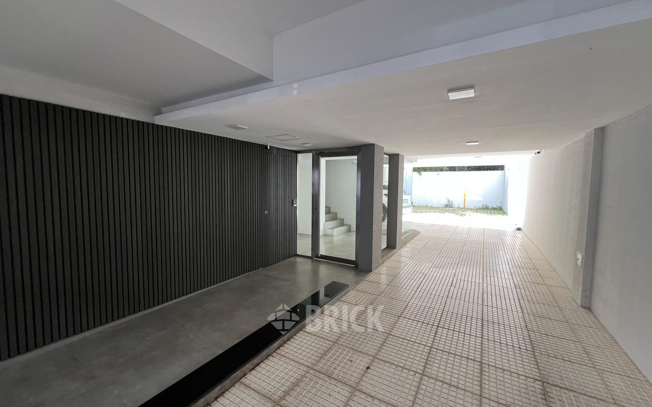 BOGOTA al 1600 Piso 5 23