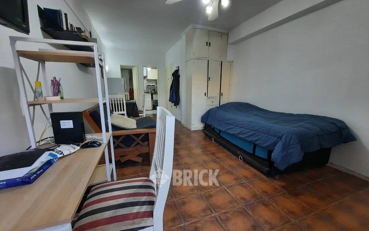 ECUADOR al 1300 Piso 8 10