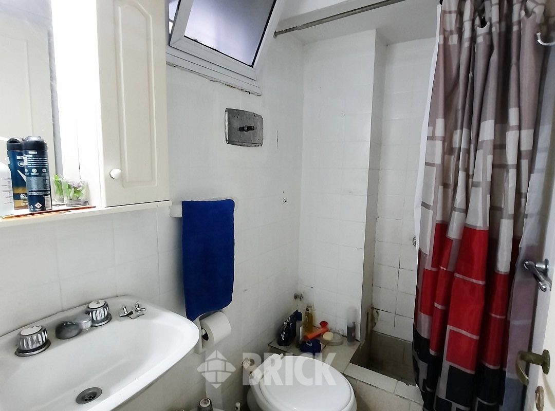 ECUADOR al 1300 Piso 8 16