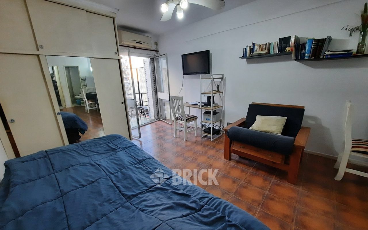 ECUADOR al 1300 Piso 8 3