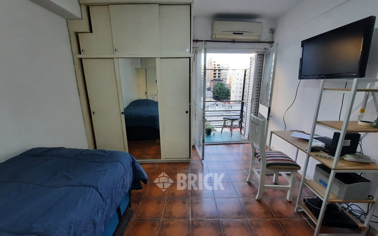 ECUADOR al 1300 Piso 8 4