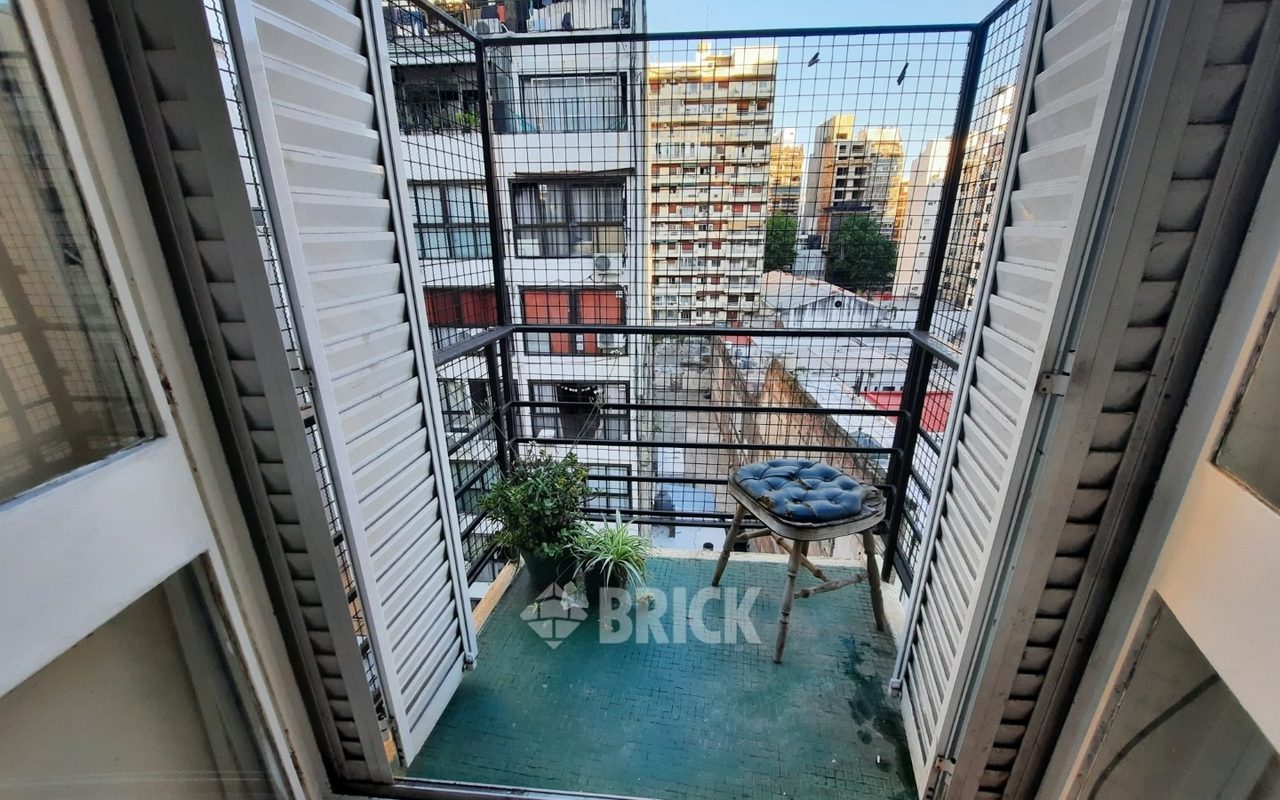 ECUADOR al 1300 Piso 8 6