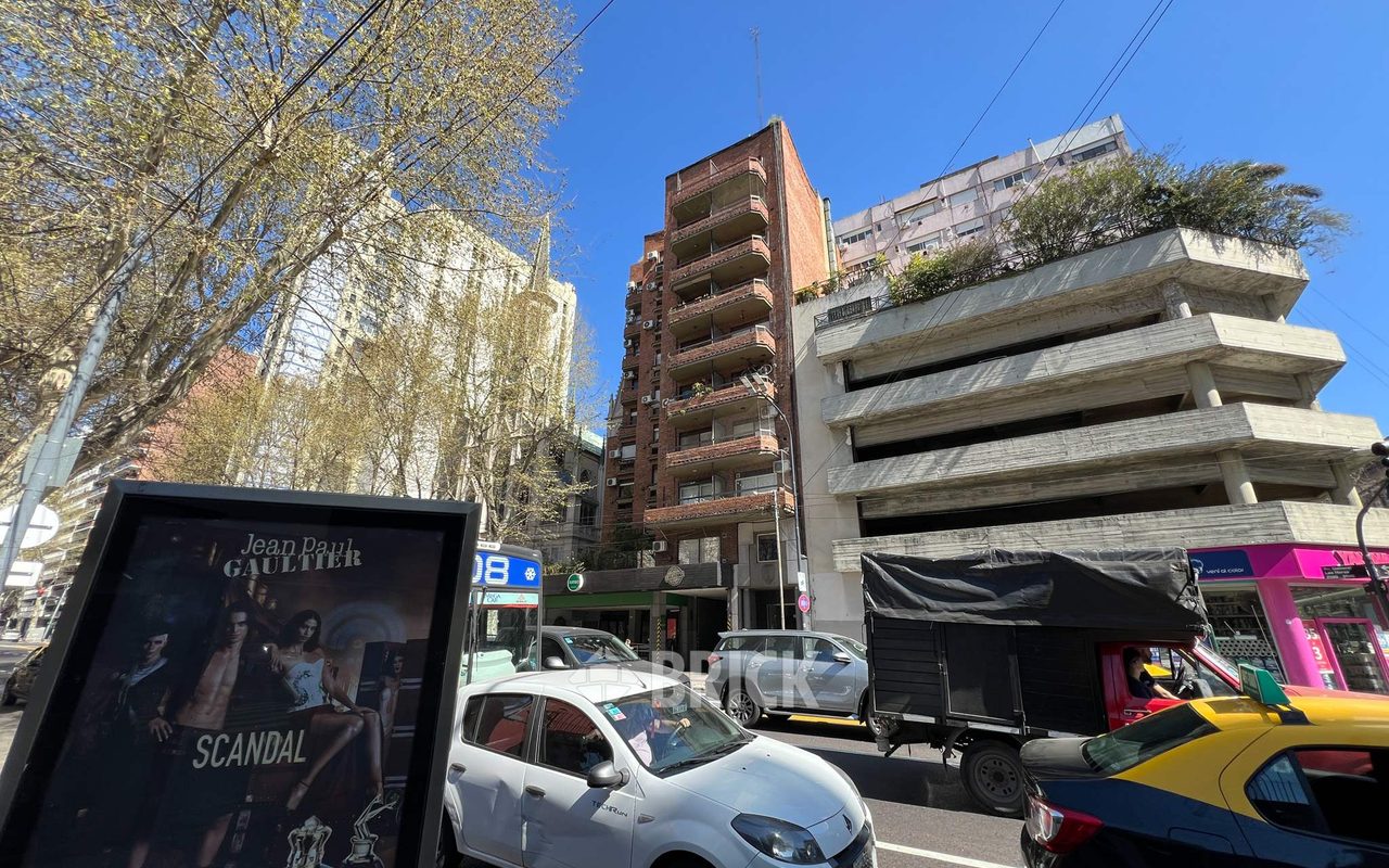 LAS HERAS, AV. al 2500 Piso 9 16