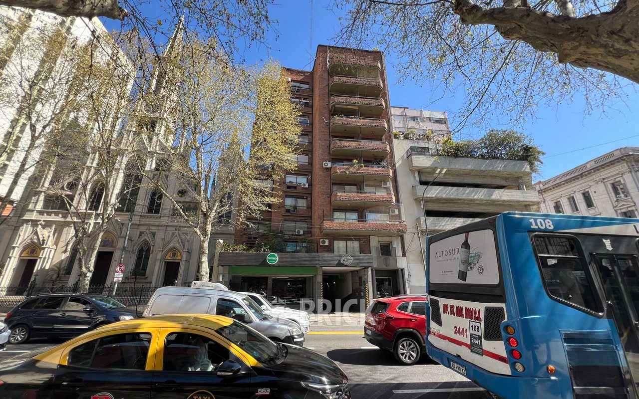 LAS HERAS, AV. al 2500 Piso 9 17