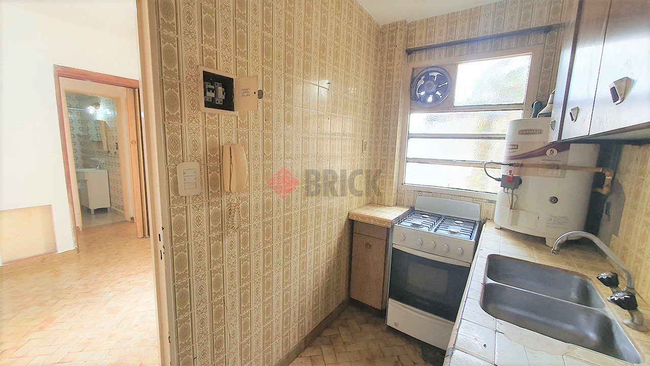 CONDE al 900 Piso 1 5