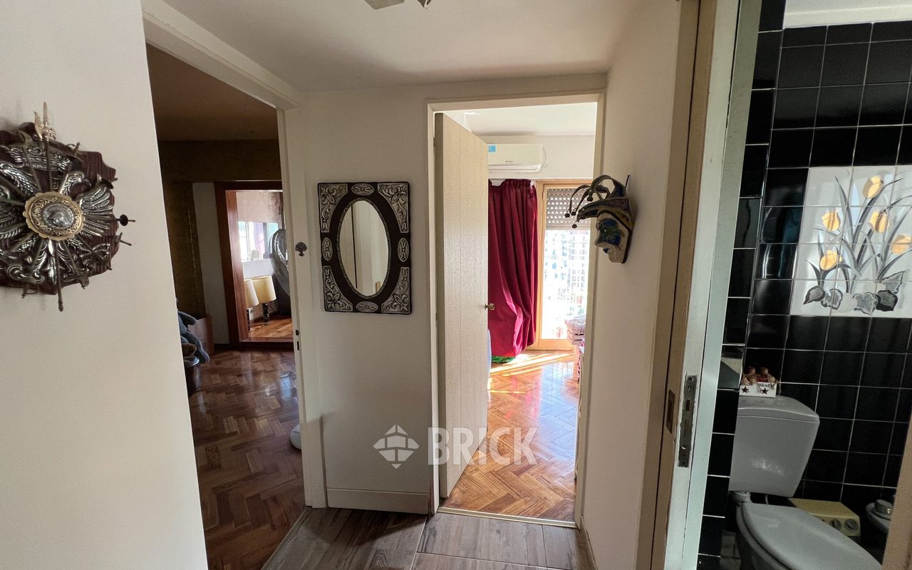 GOMEZ, VALENTIN al 3000 Piso 9 15