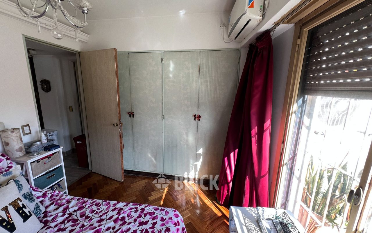 GOMEZ, VALENTIN al 3000 Piso 9 17