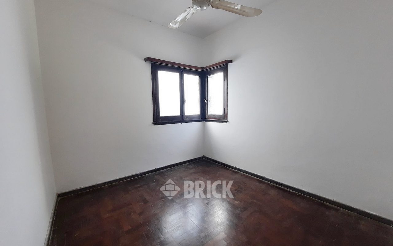 ZAPIOLA, AV. al 800 12