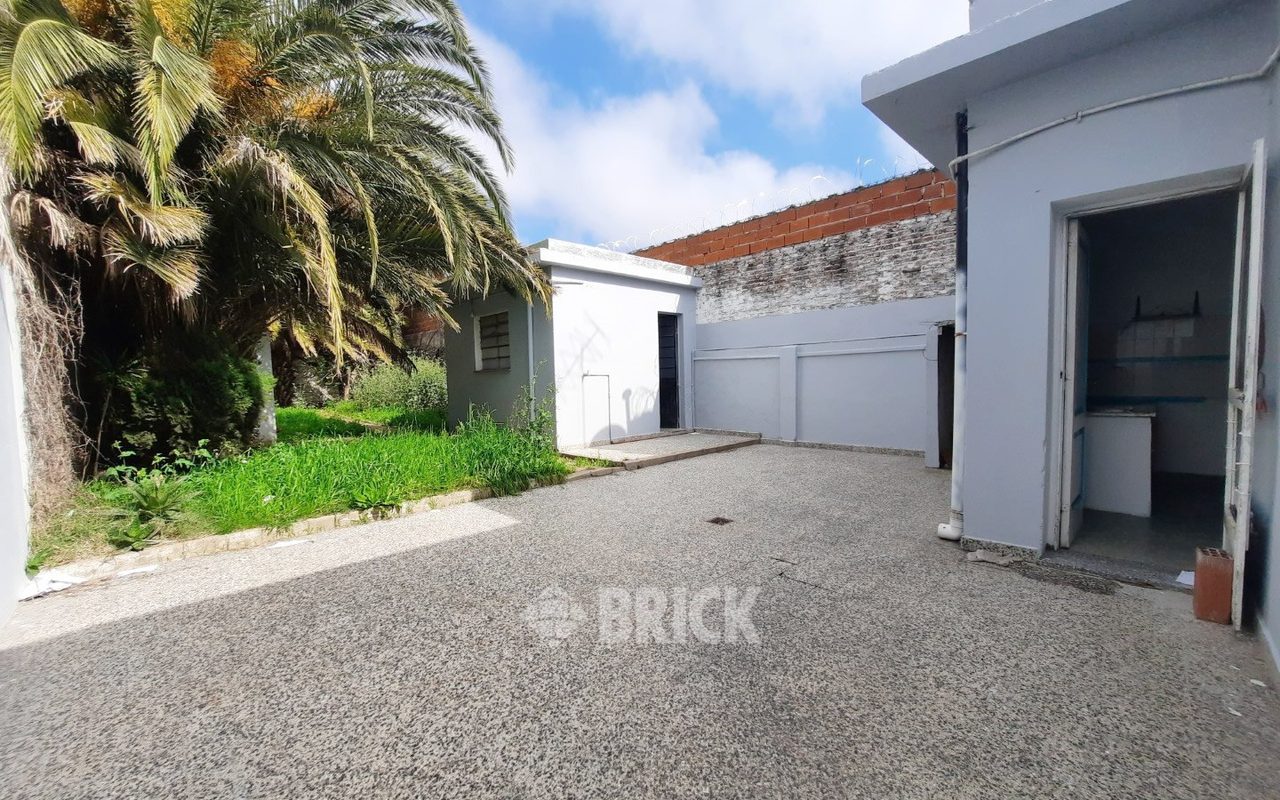 ZAPIOLA, AV. al 800 20