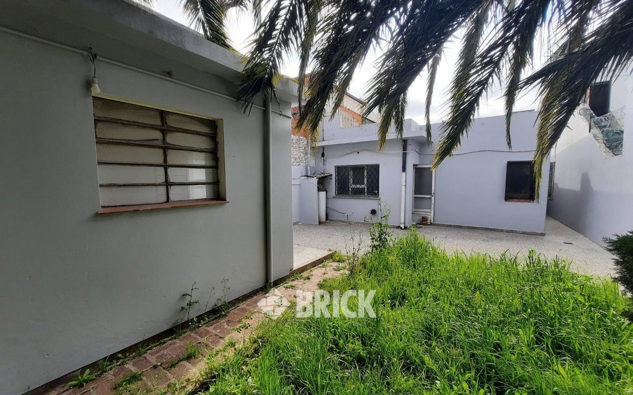 ZAPIOLA, AV. al 800 32