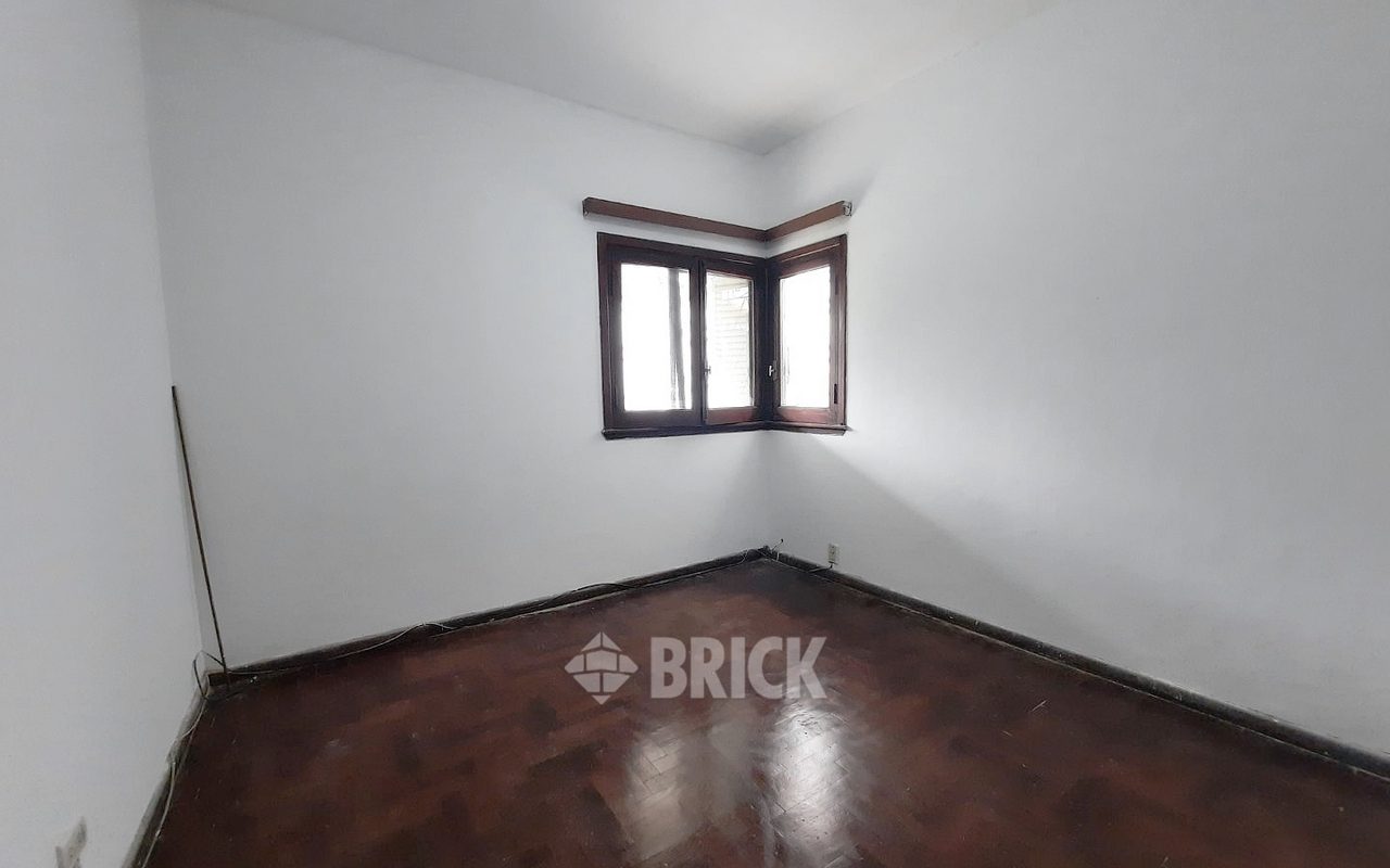 ZAPIOLA, AV. al 800 8