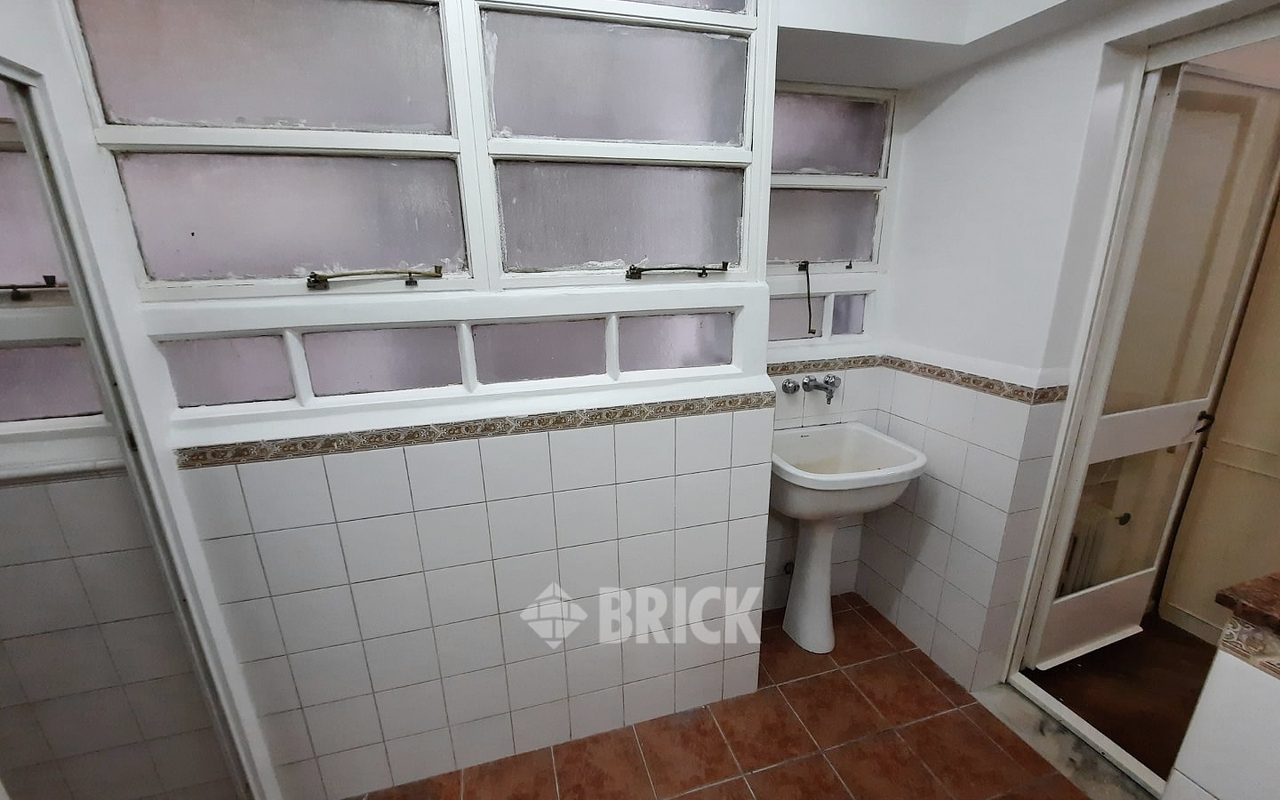 AZCUENAGA al 1000 Piso 1 27