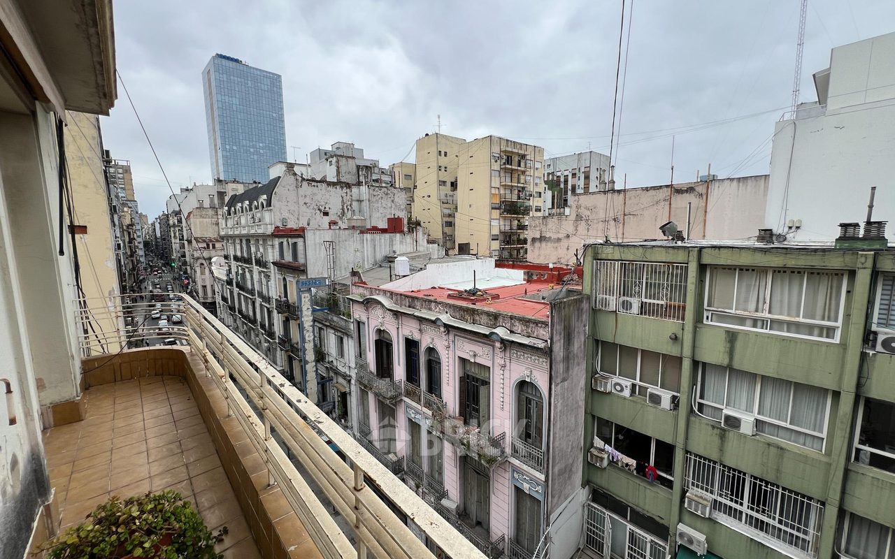 PARANA al 200 Piso 5 5