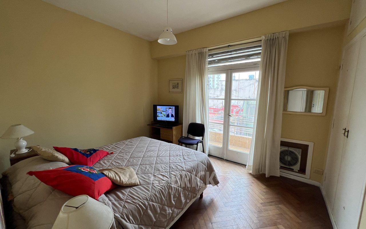 PARANA al 200 Piso 5 8