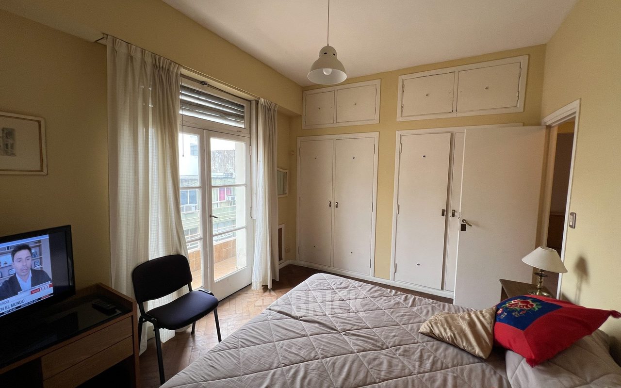 PARANA al 200 Piso 5 9