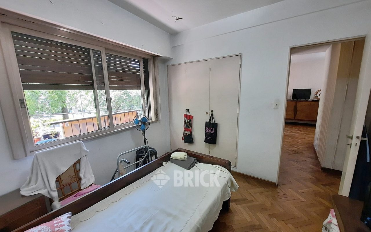 SALGUERO, JERONIMO al 1700 Piso 2 11