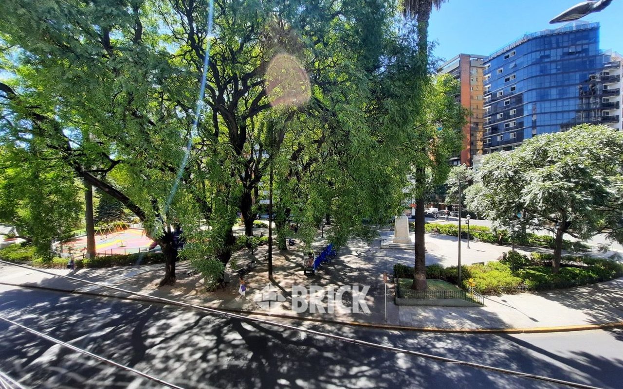 SALGUERO, JERONIMO al 1700 Piso 2 7