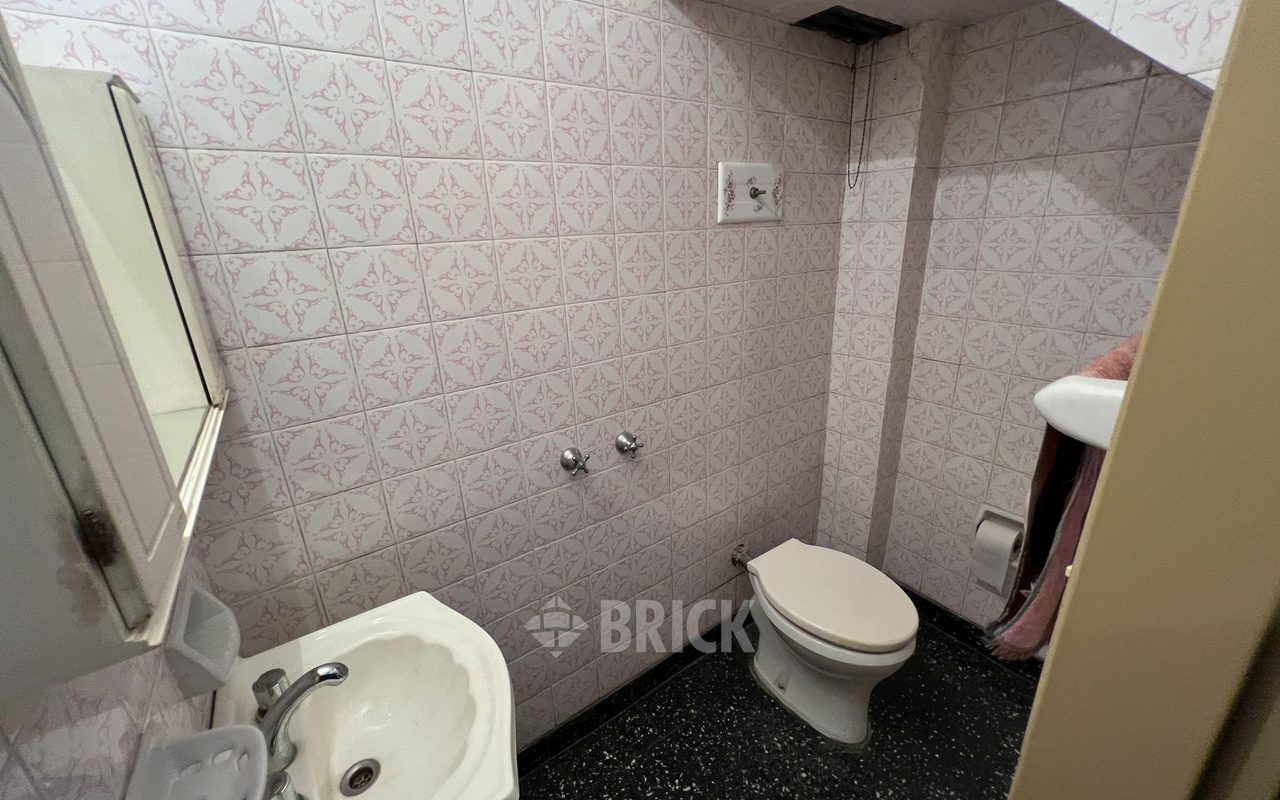 CHILE al 2500 Piso PB 11