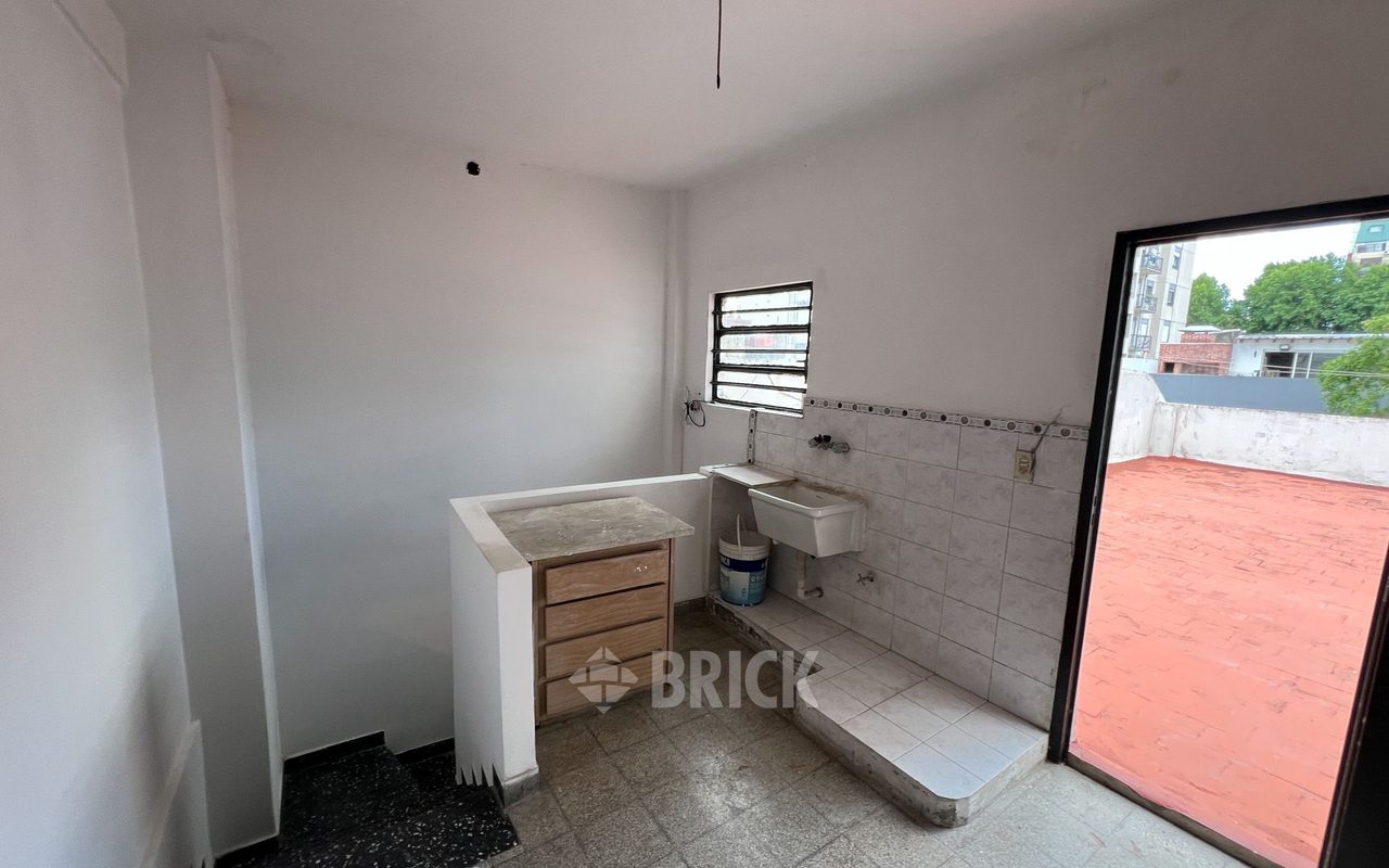 CHILE al 2500 Piso PB 23