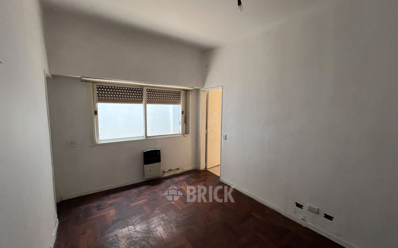 CHILE al 2500 Piso PB 35