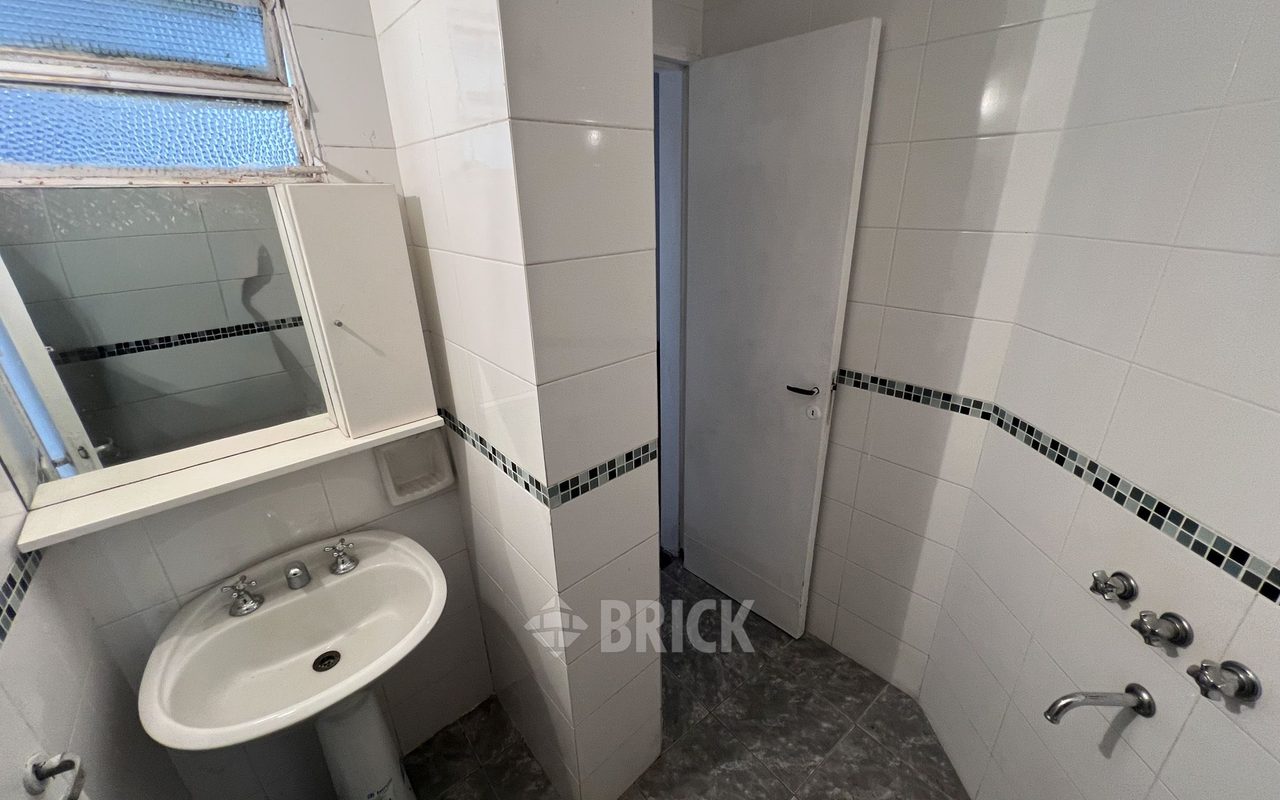 CHILE al 2500 Piso PB 37