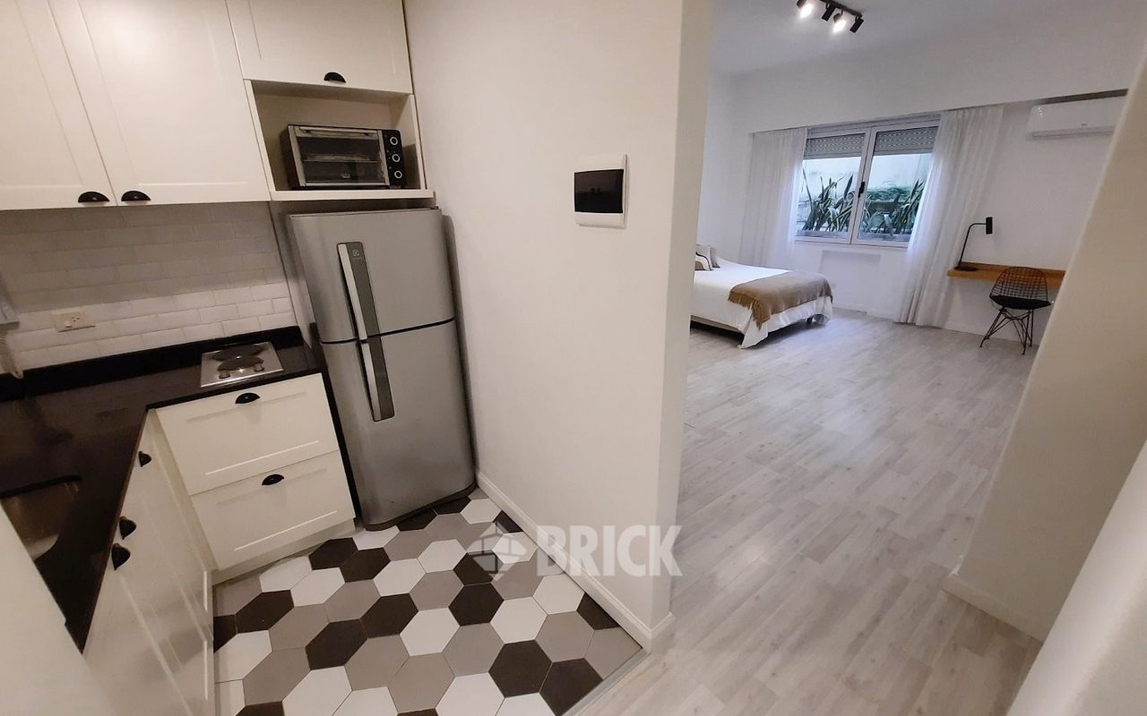 POSADAS al 1400 Piso 1 24