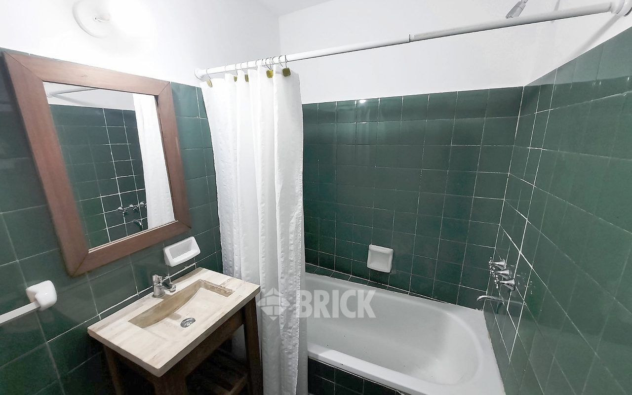 INDEPENDENCIA, AV. al 3100 Piso 2 13