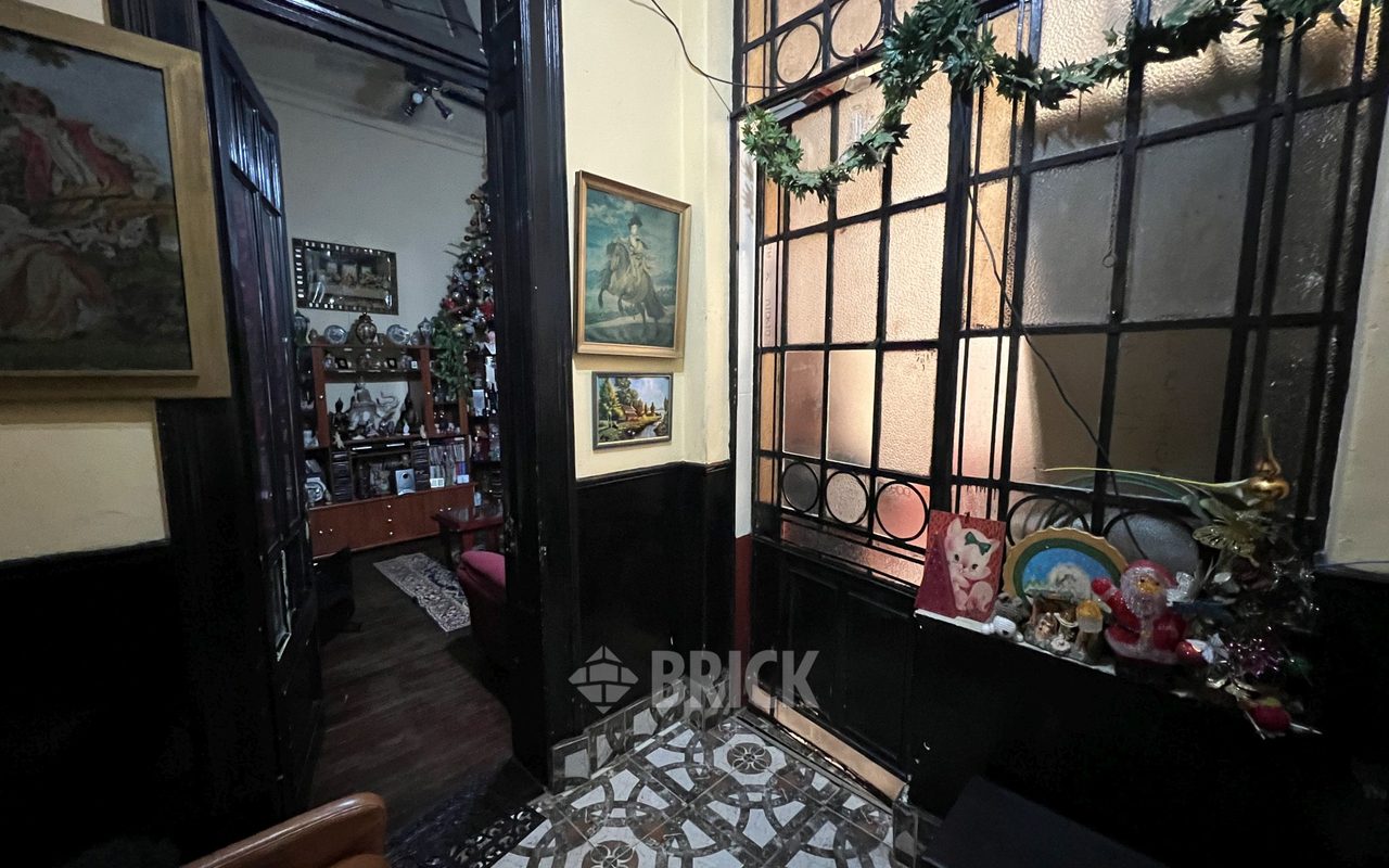 ALSINA, ADOLFO al 3000 Piso PB 1