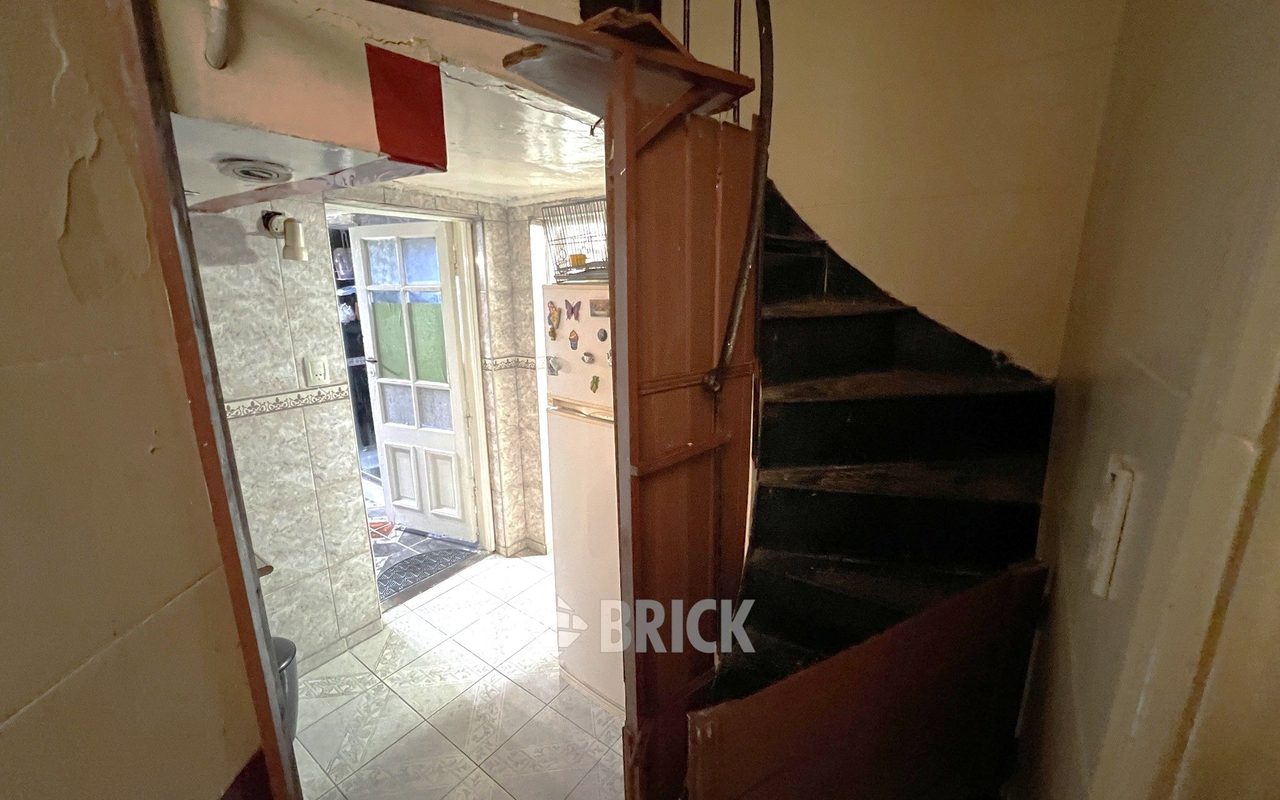 ALSINA, ADOLFO al 3000 Piso PB 12