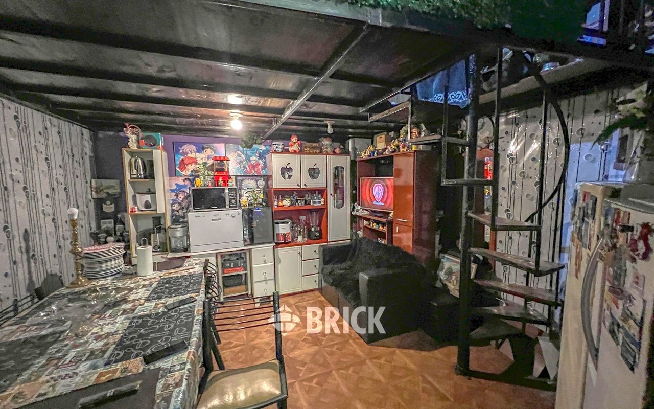 ALSINA, ADOLFO al 3000 Piso PB 8