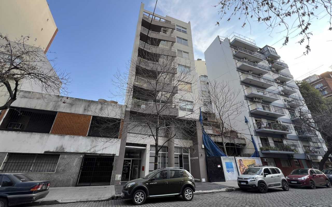 ACHAVAL al 300 Piso 1 12