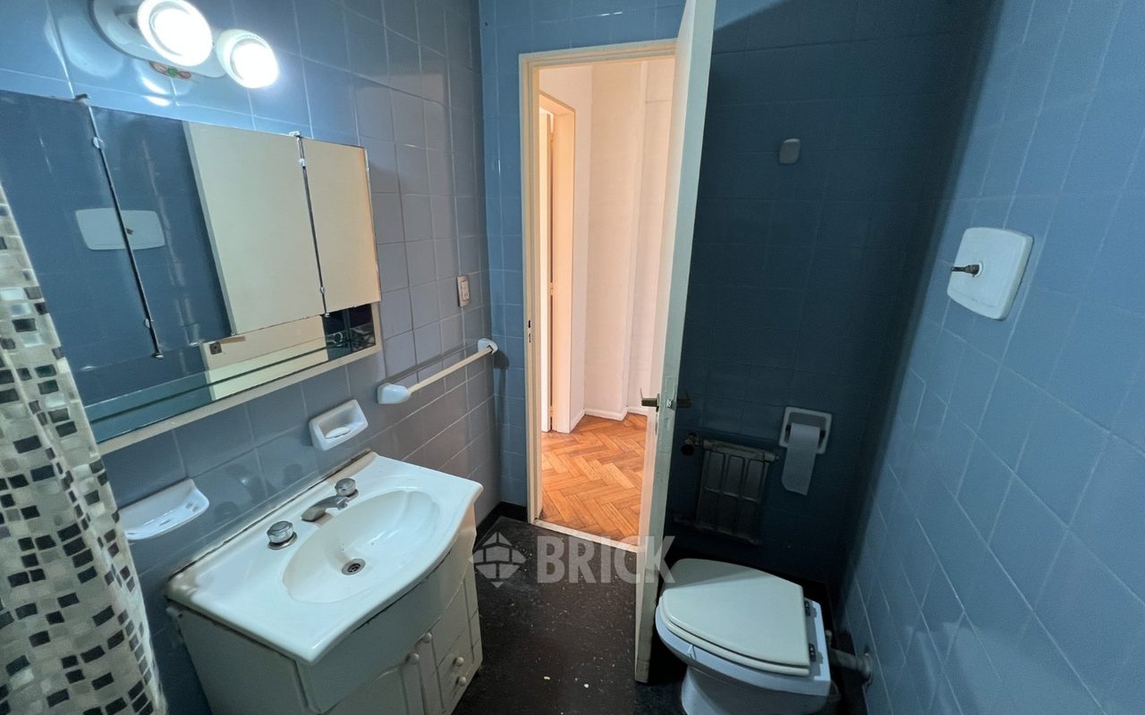 SARMIENTO al 2000 Piso 9 17