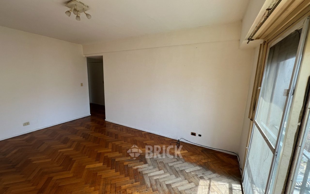 SARMIENTO al 2000 Piso 9 5