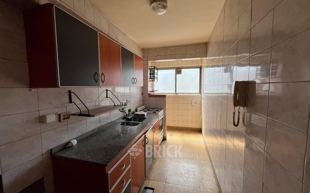 SARMIENTO al 2000 Piso 9 7