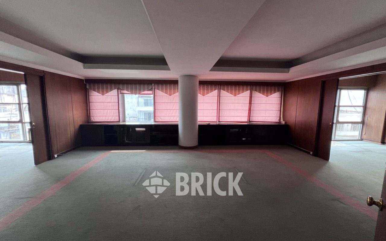 BELGRANO, AV. al 1300 Piso 9 15