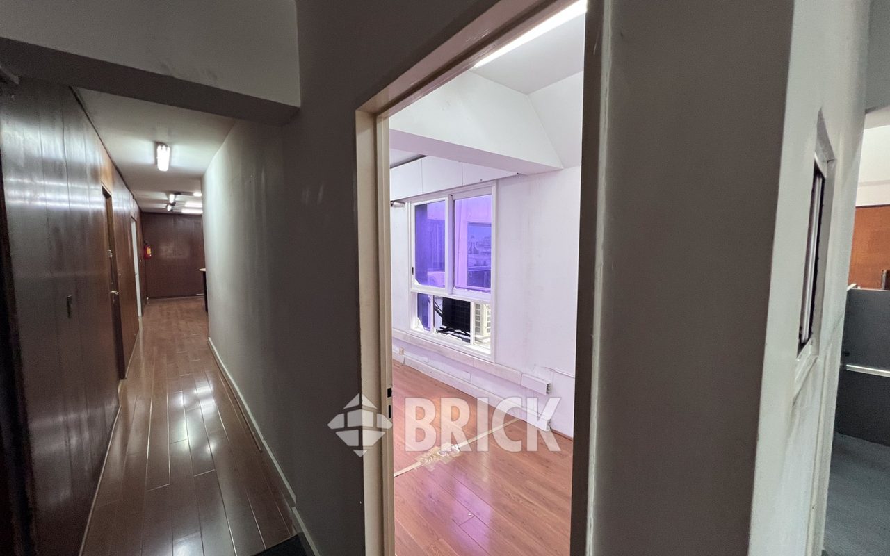 BELGRANO, AV. al 1300 Piso 9 27