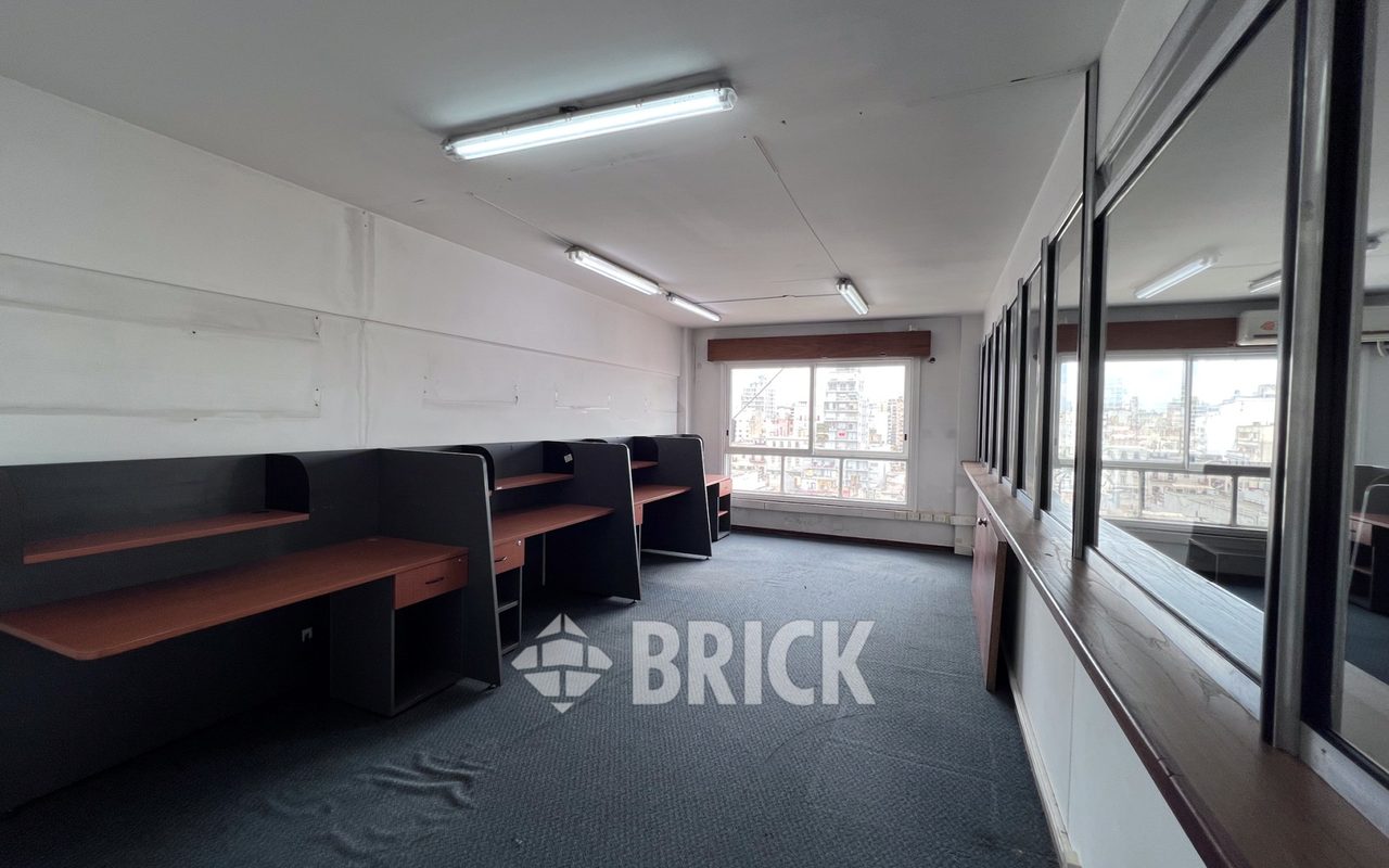 BELGRANO, AV. al 1300 Piso 9 35