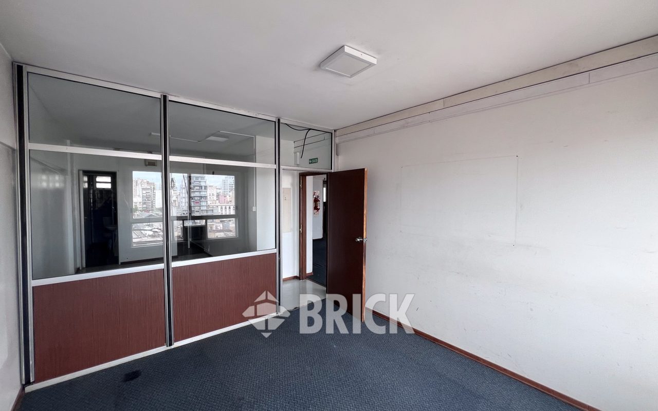 BELGRANO, AV. al 1300 Piso 9 42